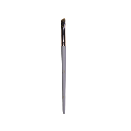 斜角眉刷 ✦ Angled Brow Brush